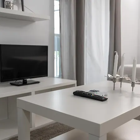 Turisticos Domus Seleqtia Plaza Mayor Caces